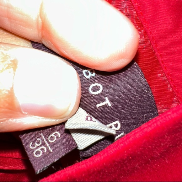 Talbot Runhof Dress Side Gathered Knee Length Cap Sleeve in Red (D11) - Picture 6 of 7